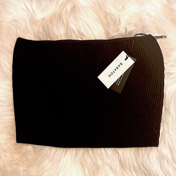 Babaton Accessories - NWT ARITZIA BABATON Black Tube Top